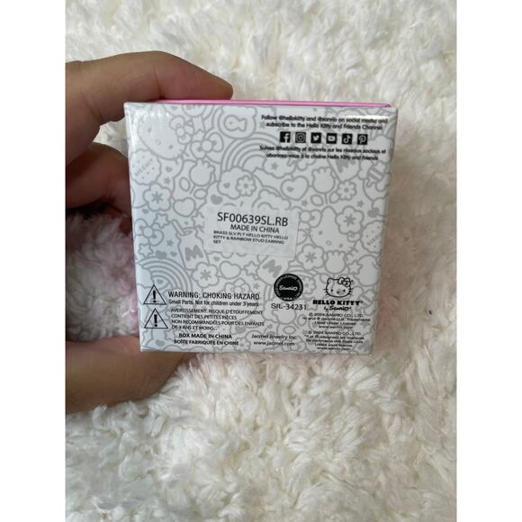 Sanrio Hello Kitty and Friends Rainbow and Face Stud Earring Set NEW 2 Pairs - Picture 9 of 9